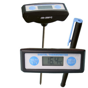 Digital piercing thermometer